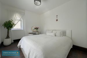 Bedroom- click for photo gallery
